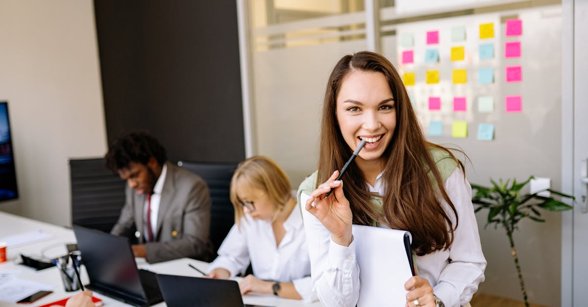 头条手机卡实名账号：线上平台代理协议