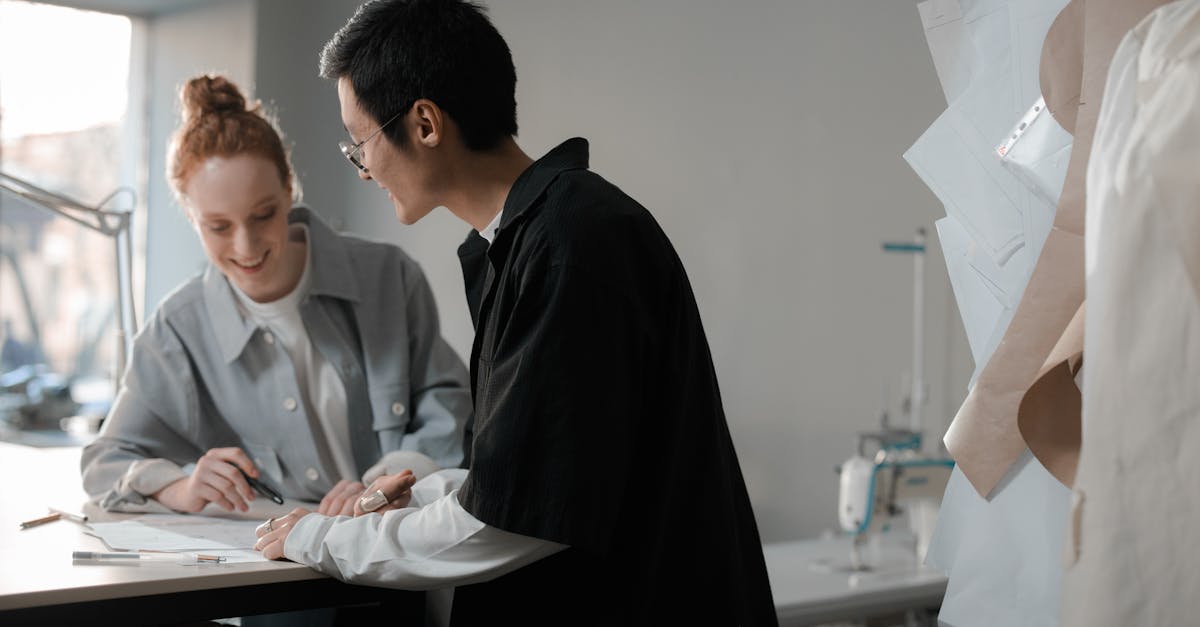 Telegram云控系统实名账号：云表情app详情下载教程